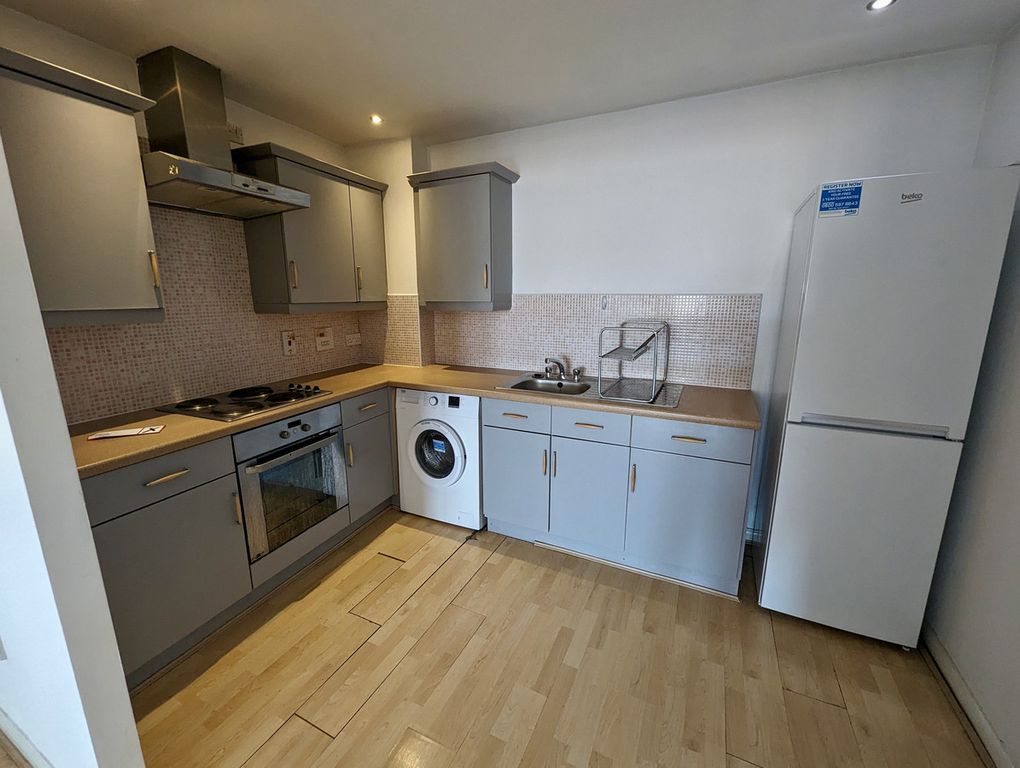 Property photo 2 of 6