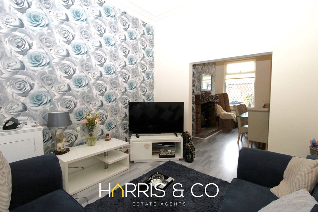 Property photo 2 of 17 Picture No. 07