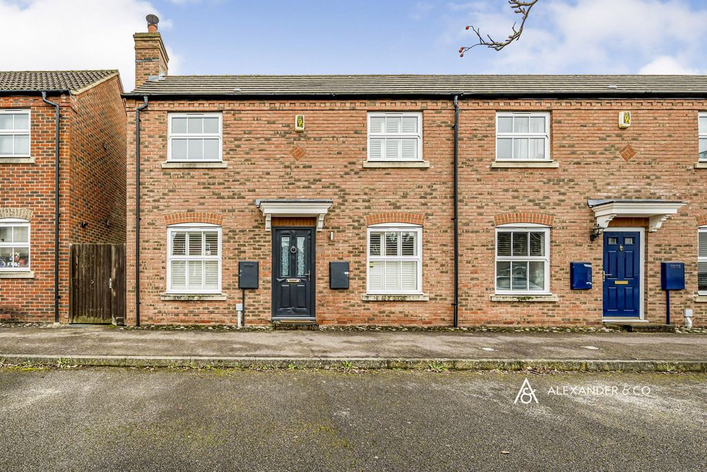 Property photo 1 of 16 Pbox-Img.Jpg
