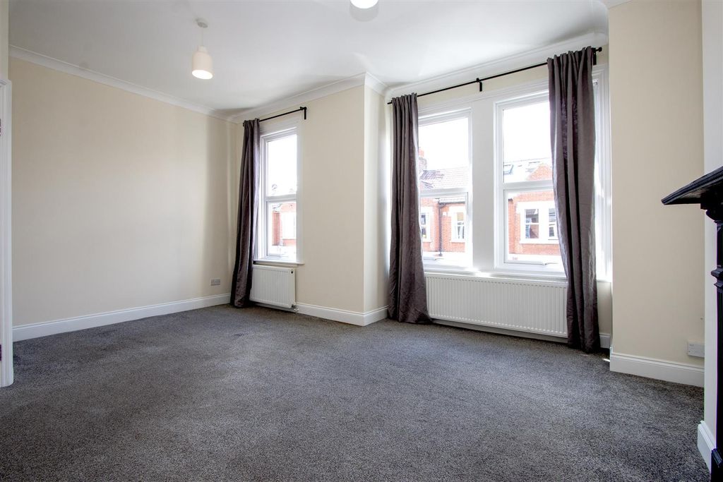 Property photo 2 of 14 Reception