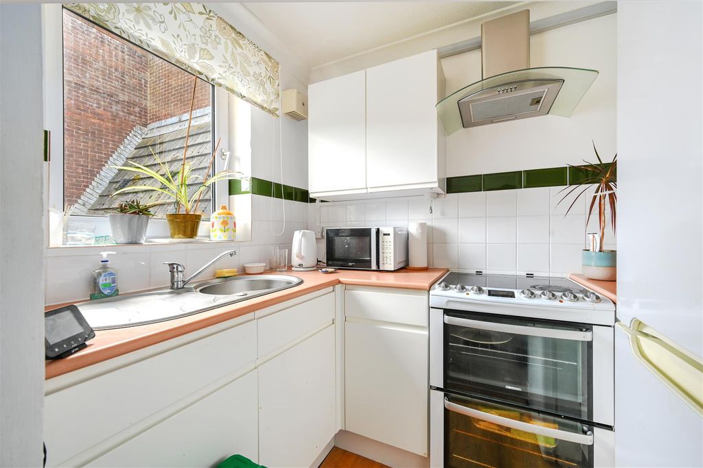 Property photo 2 of 14 36-Home-Hill-House-Tn401Pz (2).Jpg