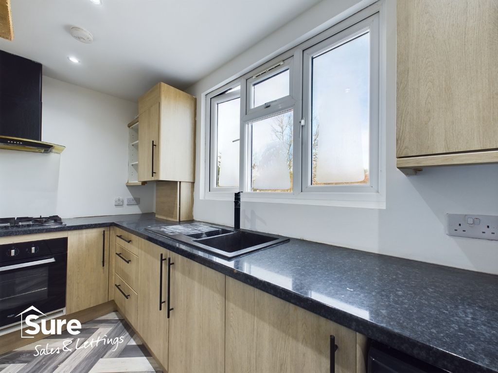 Property photo 1 of 8 3515970