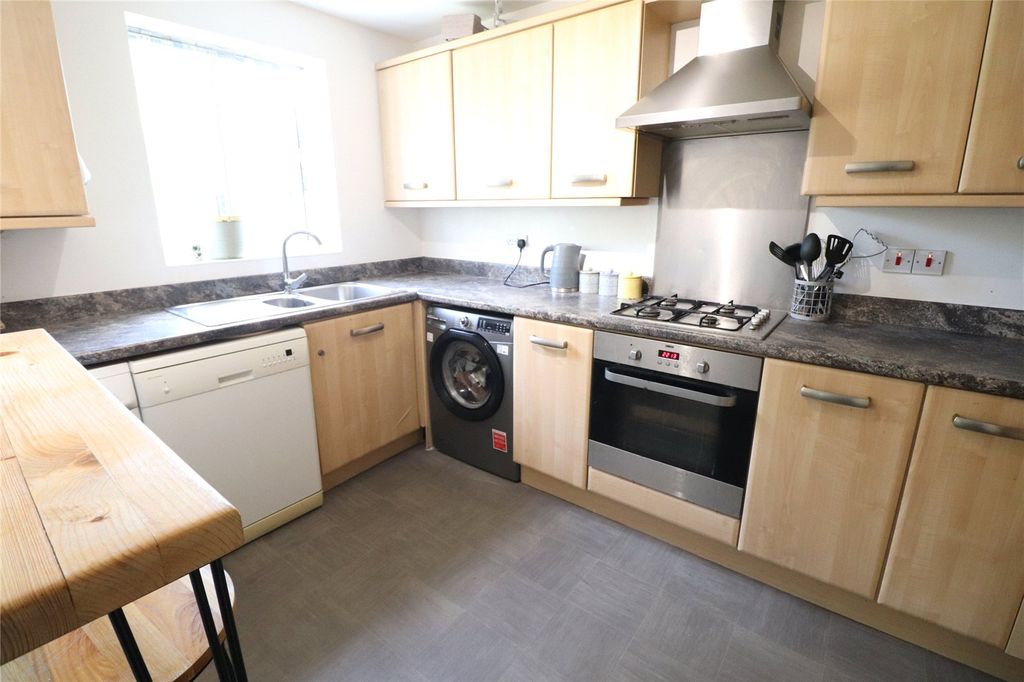 Property photo 3 of 20 Picture No. 05