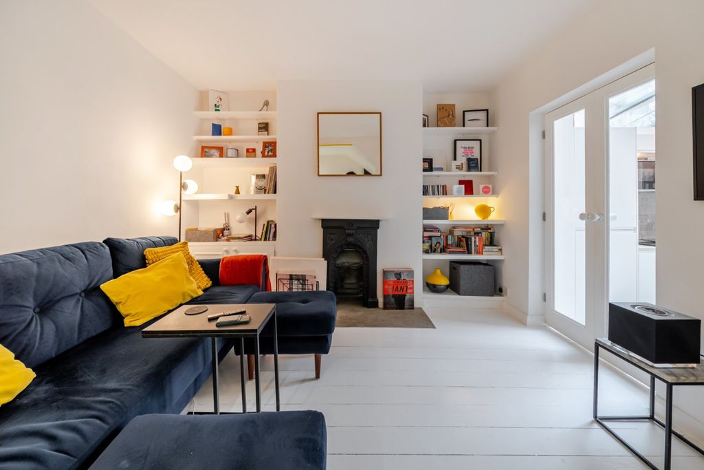 Property photo 3 of 15 Picture No. 05