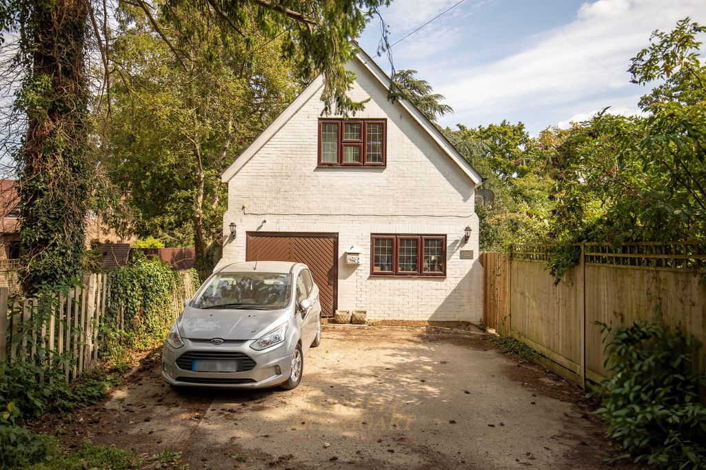 Property photo 2 of 57
