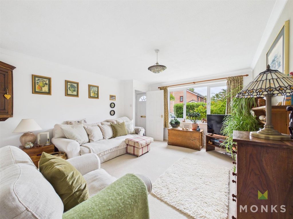 Property photo 2 of 17 Cam01420G0-Pr0778-Still006.Jpg