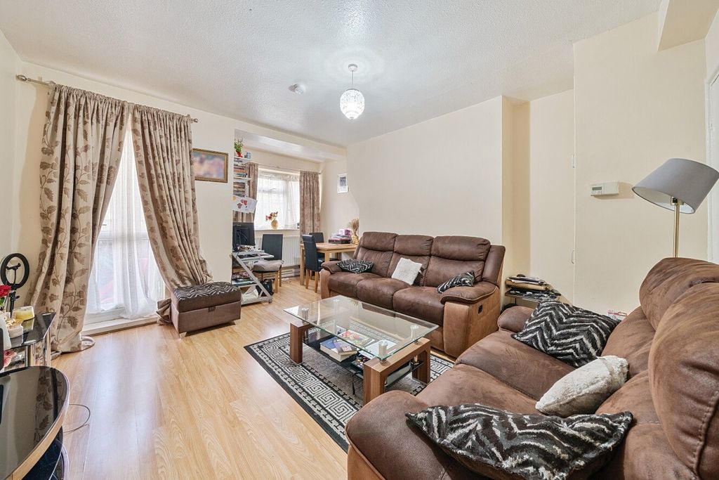 Property photo 1 of 12 Picture No. 16