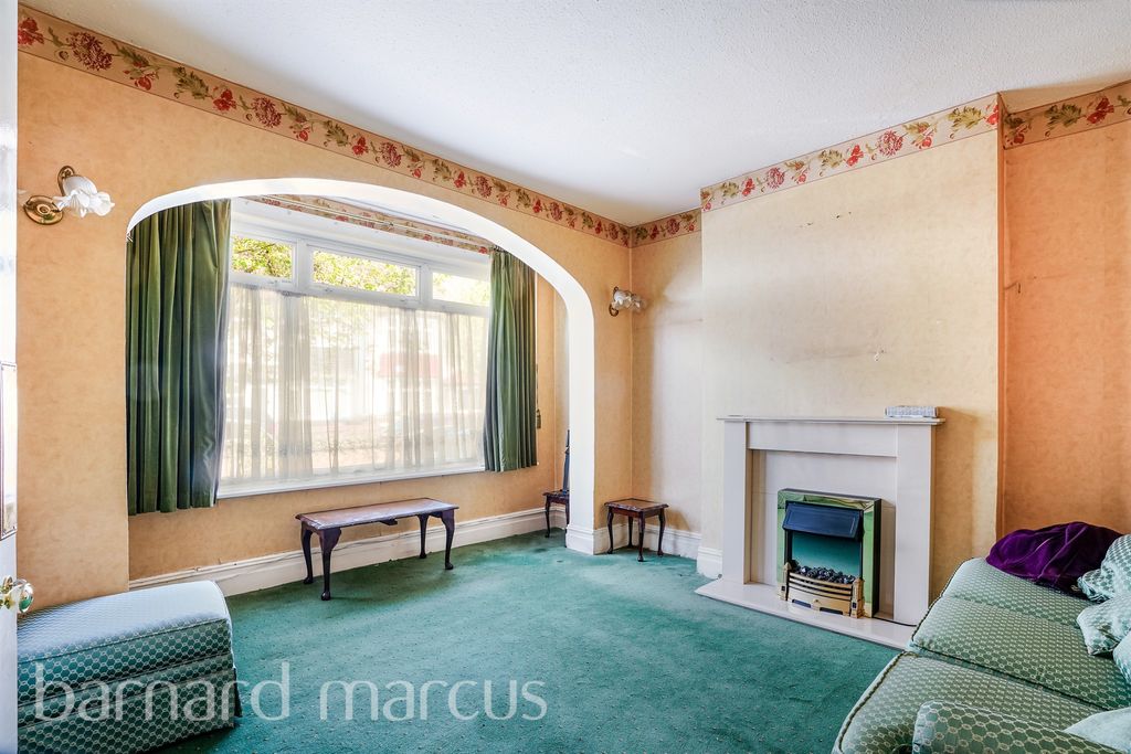 Property photo 2 of 14