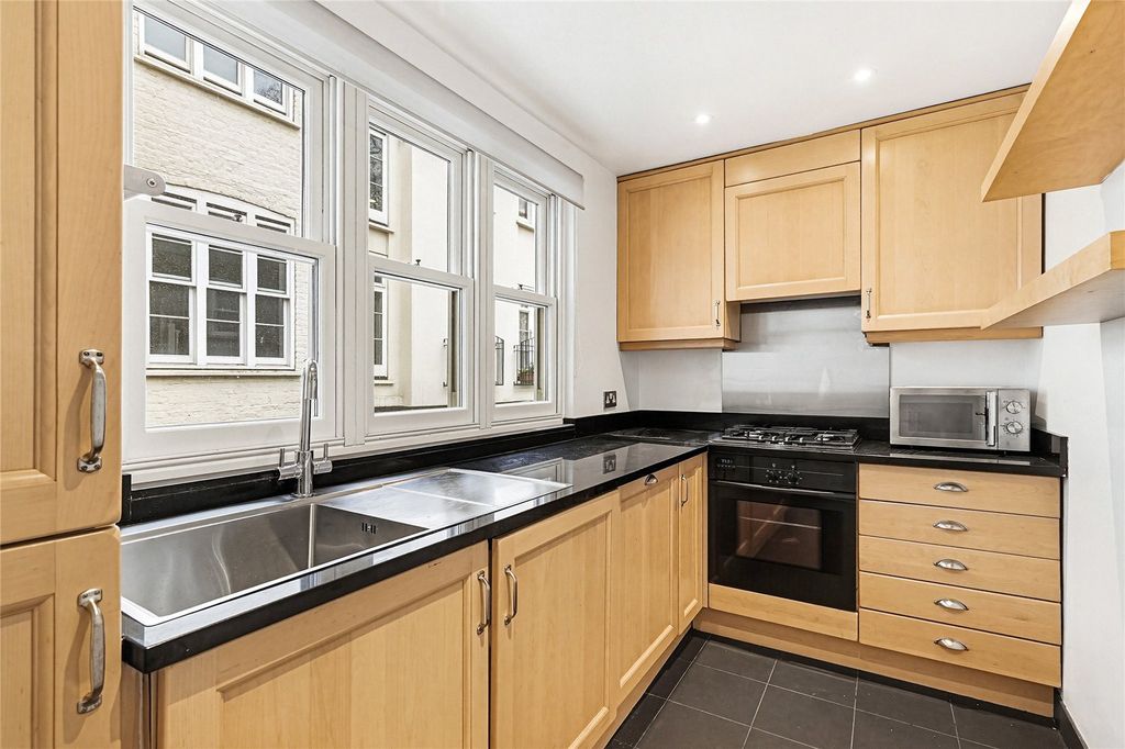 Property photo 2 of 13 Picture No. 22