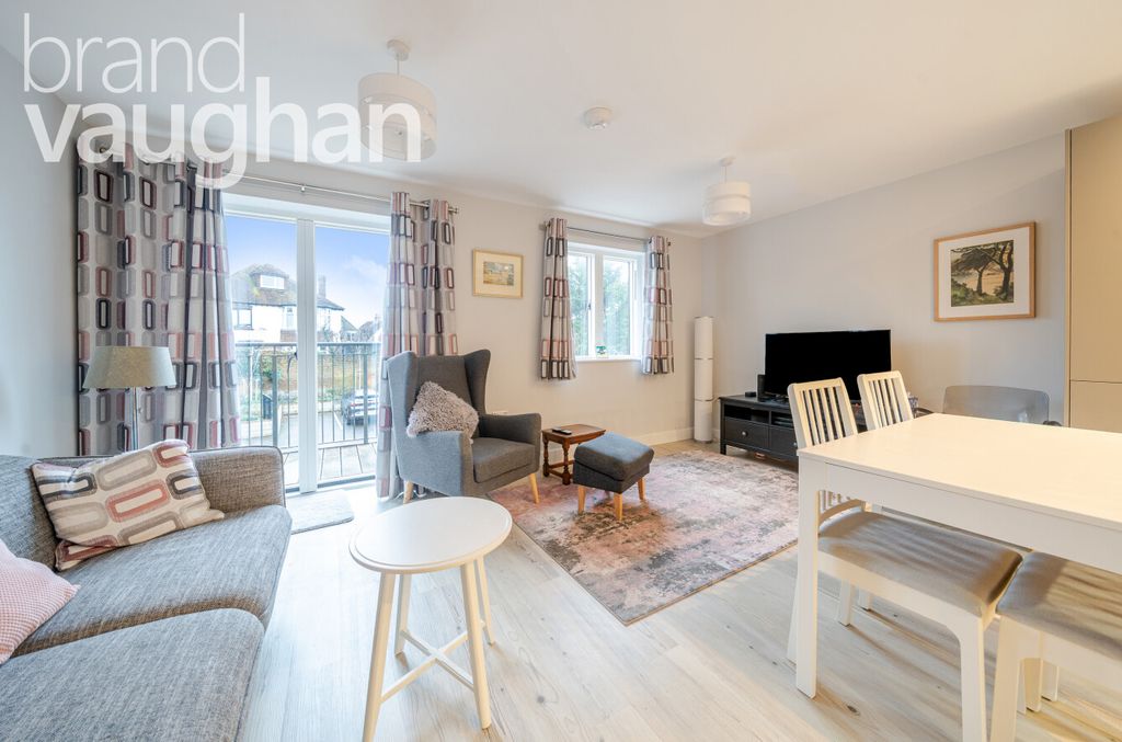 Property photo 3 of 10 Open Plan Living