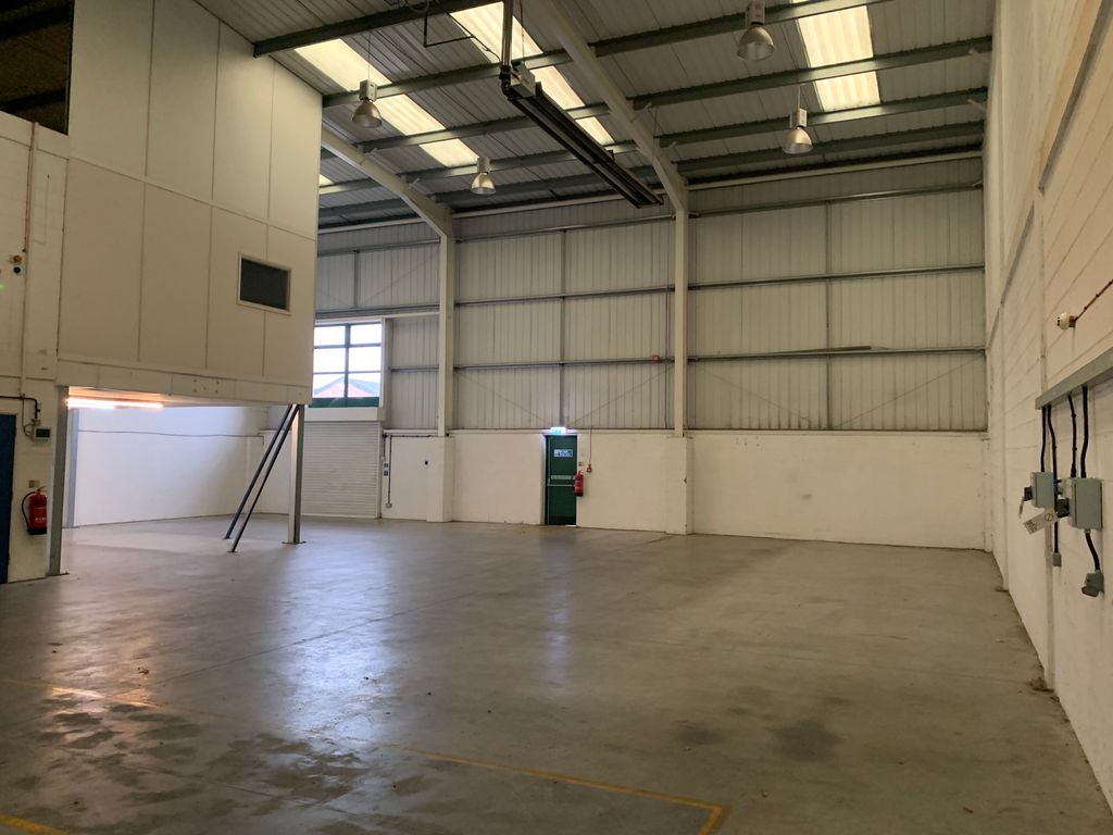 Property photo 3 of 6