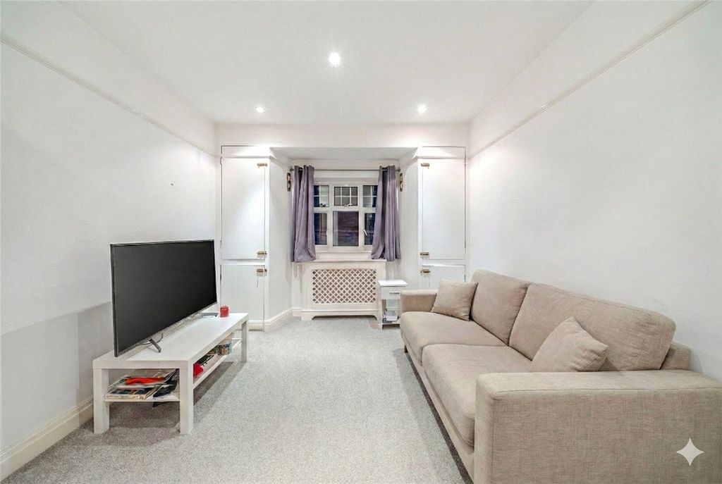 Property photo 3 of 13 Picture No. 52