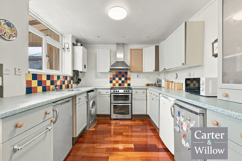 Property photo 3 of 22