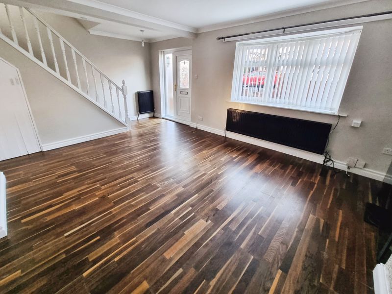 Property photo 2 of 9 Photo 8