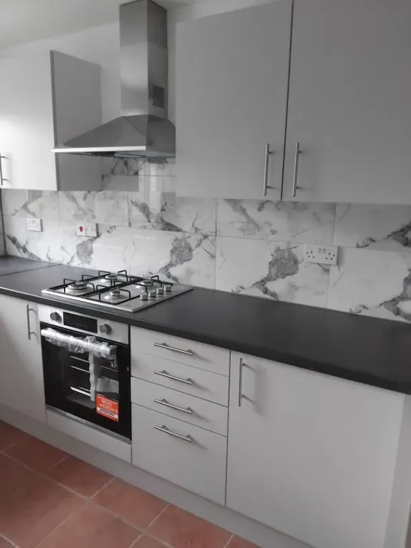 Property photo 1 of 32