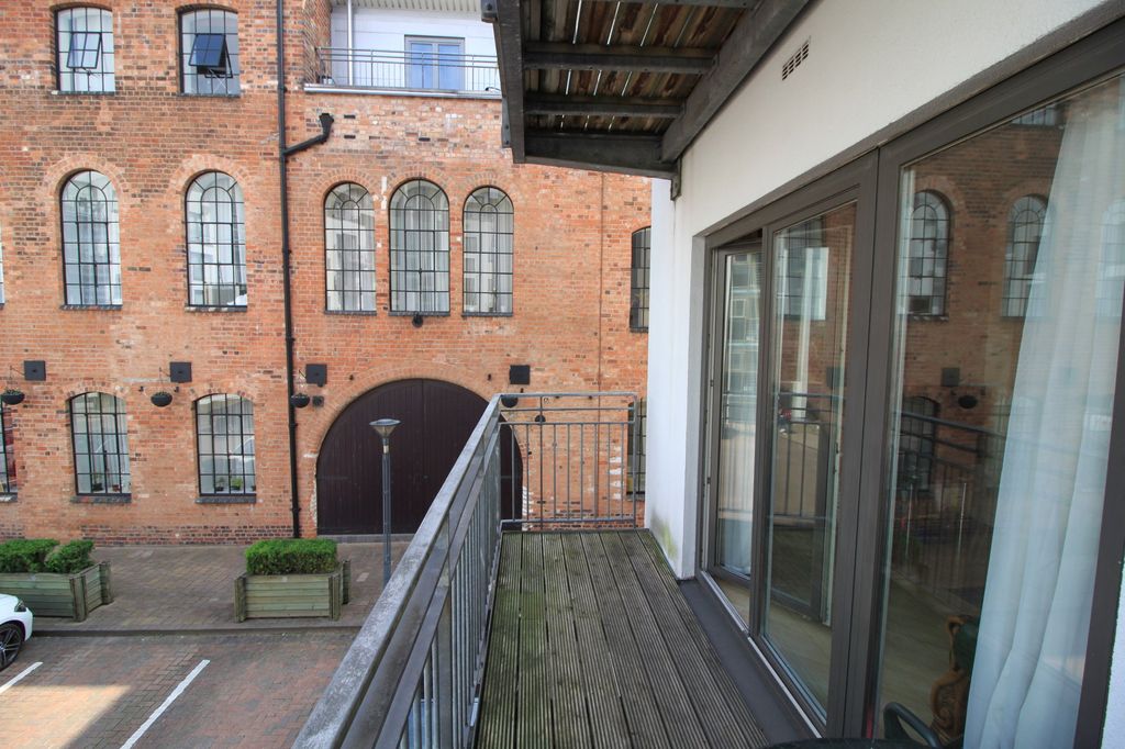 Property photo 3 of 10