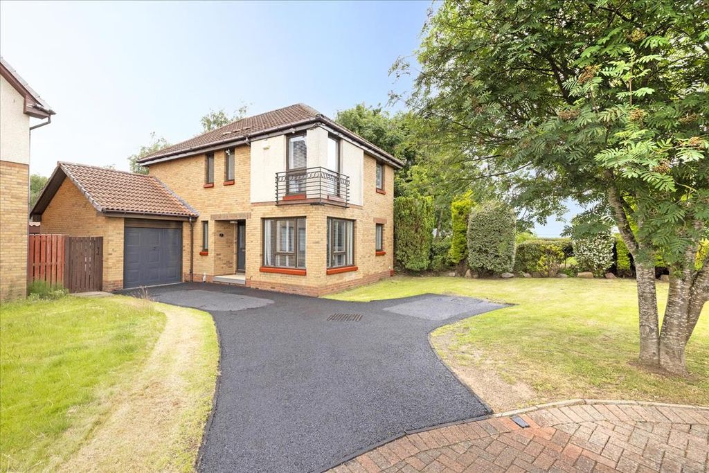 Property photo 1 of 39