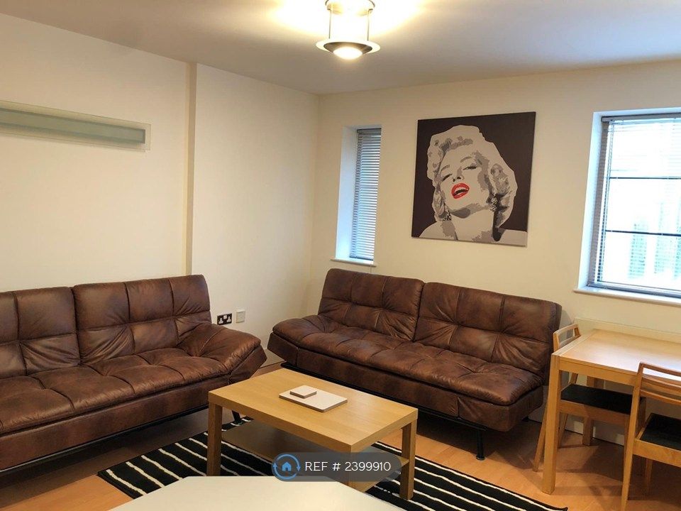 Property photo 2 of 17
