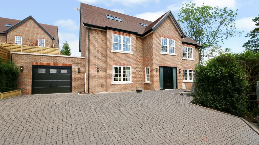 Property photo 1 of 42 Ext 1.Jpg