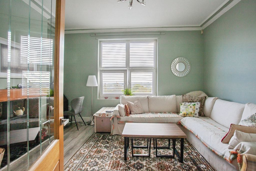 Property photo 3 of 22 Pbox-Img.Jpg