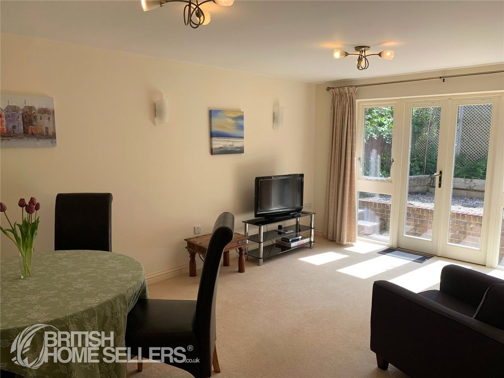 Property photo 3 of 12 3
