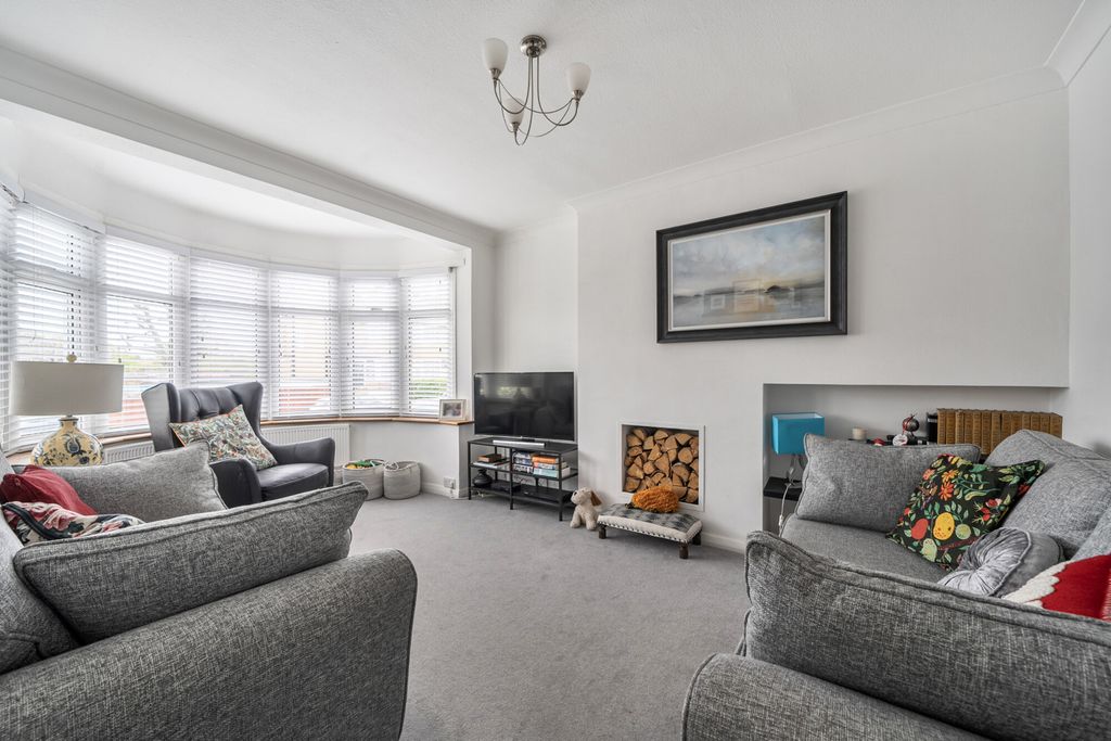 Property photo 2 of 22 1446895-7-69E86E4...