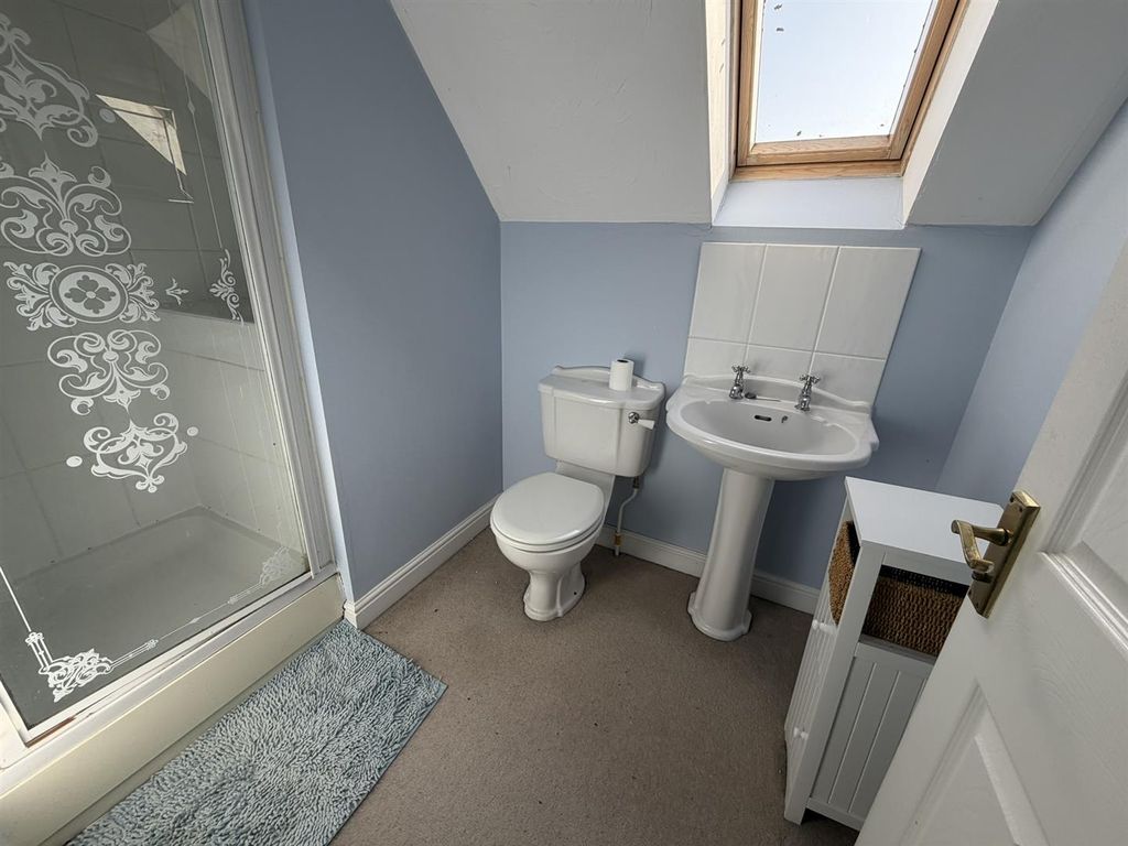 Additional image 22 of 5 bed property for saleNightingale Close, Daventry NN11