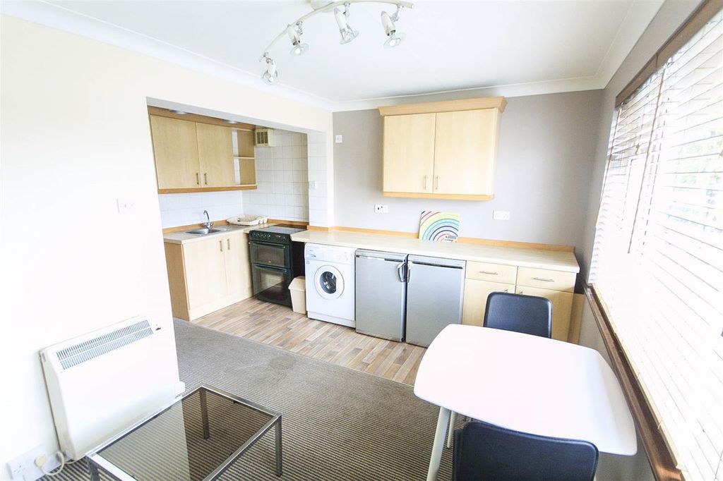 Property photo 2 of 5