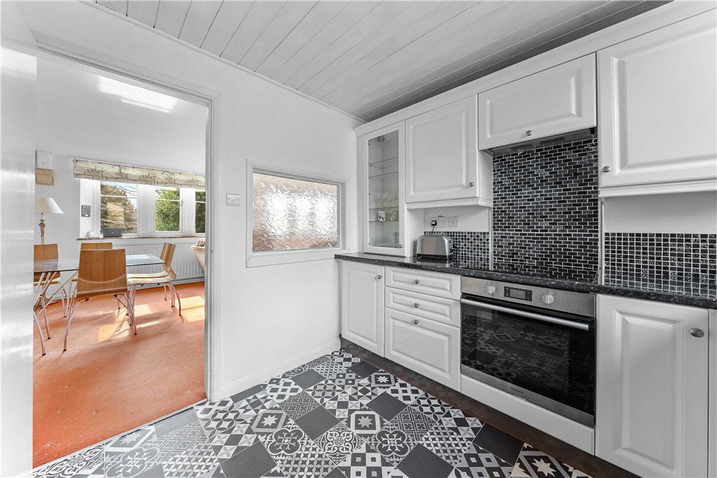 Property photo 2 of 15 Kitchen