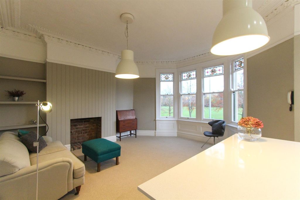 Property photo 1 of 10 5T-N8F82Iuulaciuqm3Jgg.Jpg