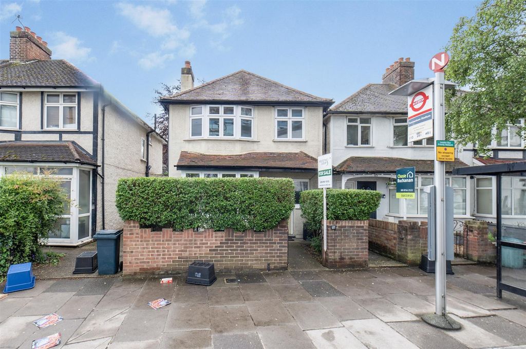 Property photo 1 of 20 3 Bedroom Detached For Sale