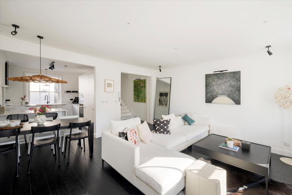 Property photo 2 of 20 Image