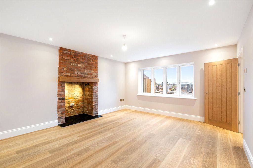 Property photo 3 of 11 Living Room Example