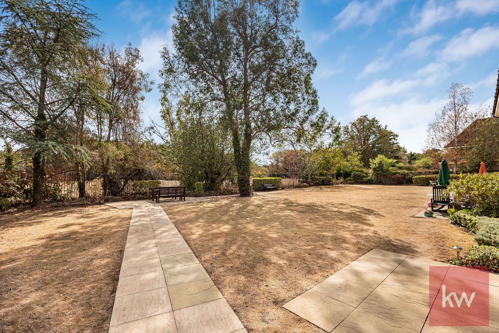 Property photo 2 of 19