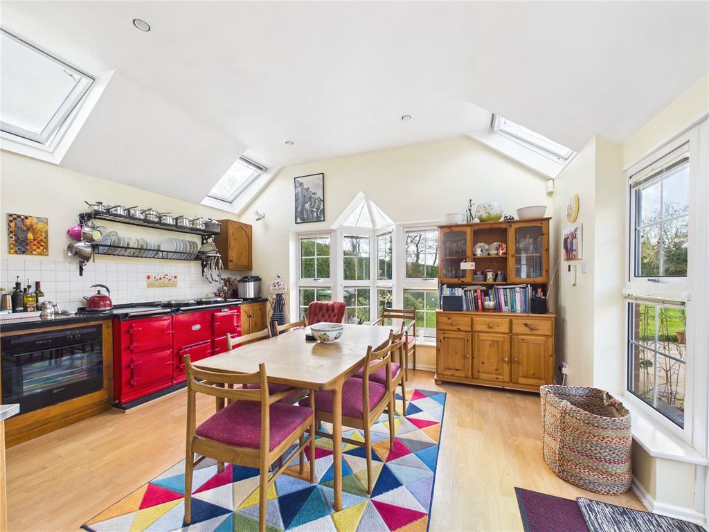 Property photo 2 of 20 Picture No. 25