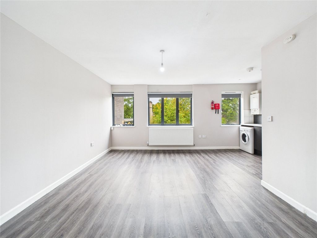 Property photo 1 of 10 Picture No. 09