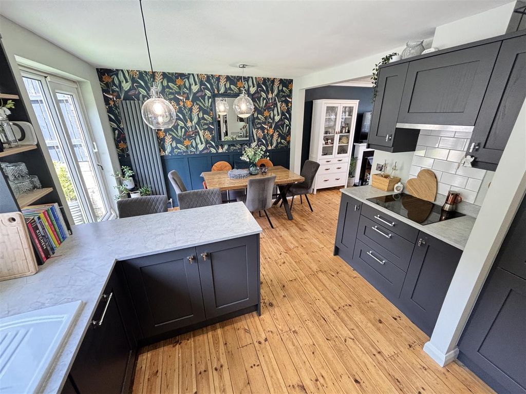 Property photo 3 of 16 Open Plan Kitchen And Dining Room