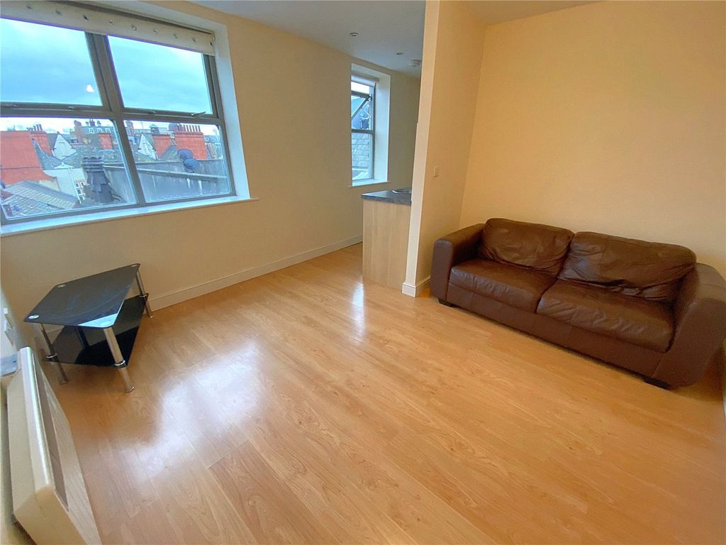 Property photo 2 of 6 Picture No. 08