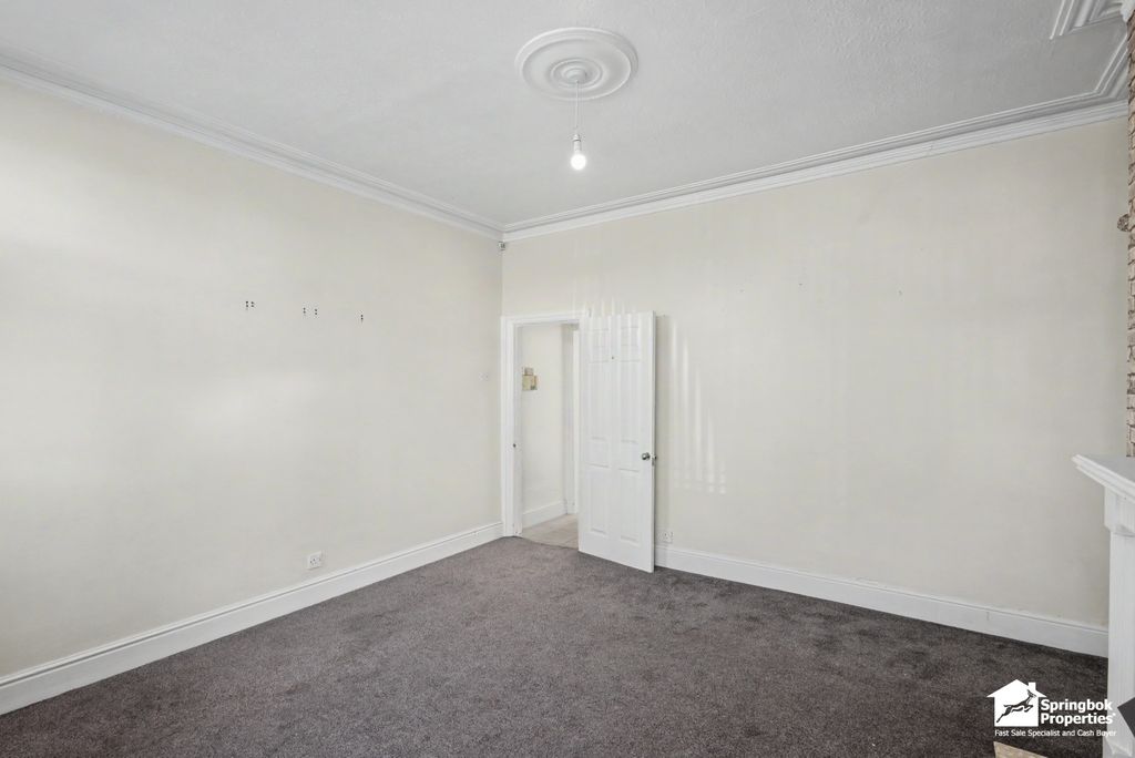 Property photo 3 of 14 Image 3