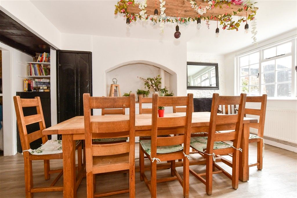 Property photo 3 of 12 Dining Area