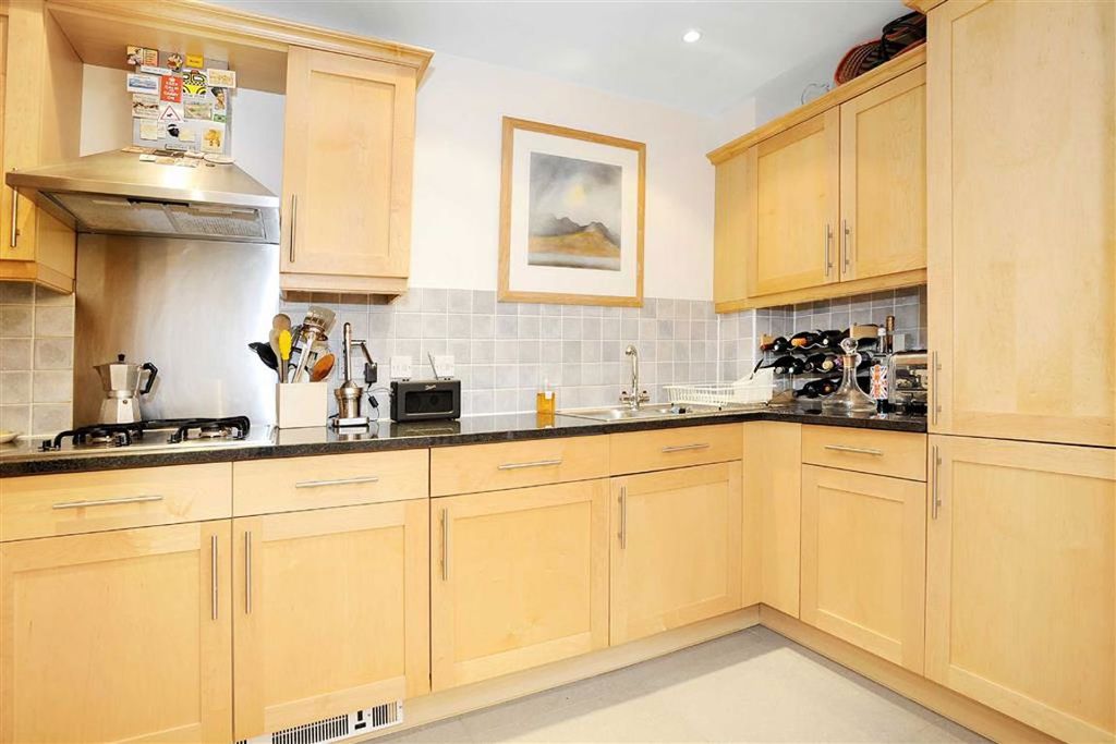 Property photo 3 of 4