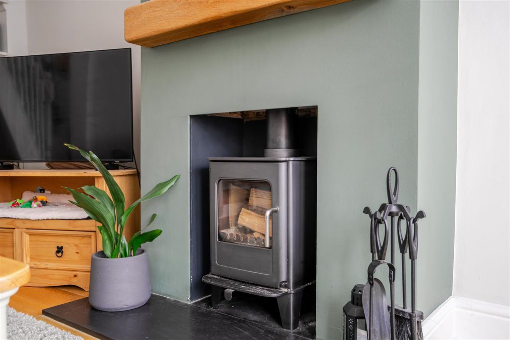 Property photo 3 of 13