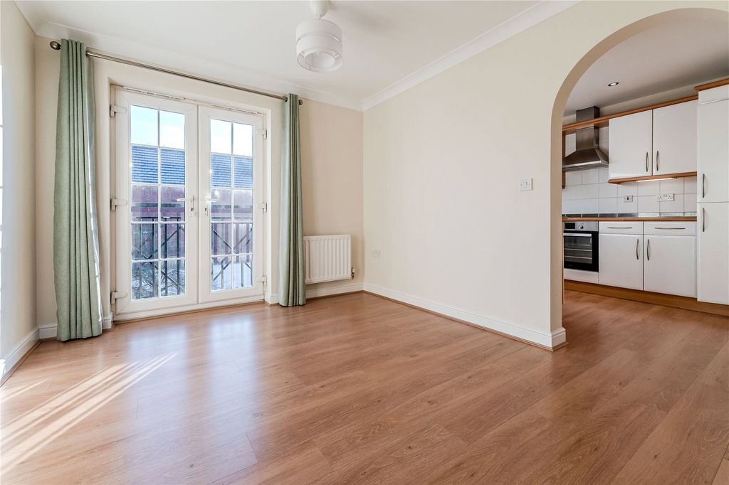 Property photo 3 of 12 Picture No. 01