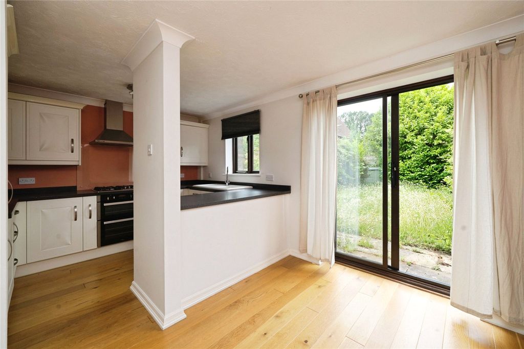 Property photo 2 of 20 Picture No. 04