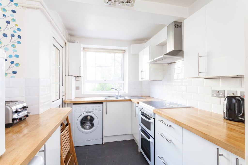 Property photo 3 of 7 3
