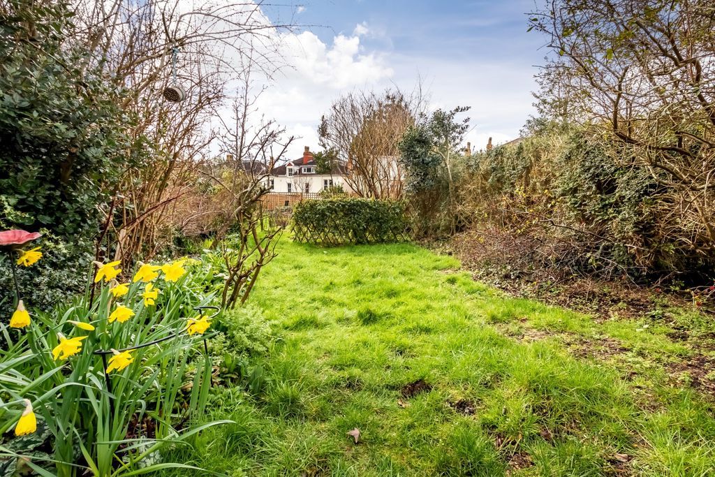 Property photo 2 of 14 Garden