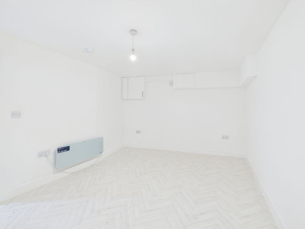 Property photo 2 of 12 Photo 10
