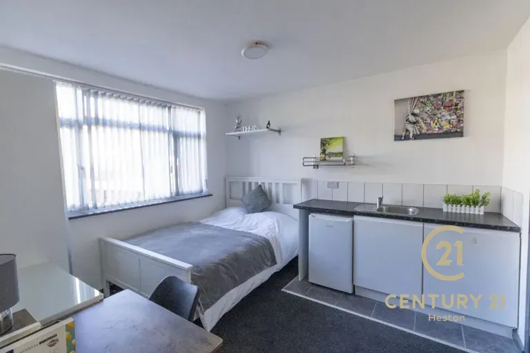 Property photo 2 of 5