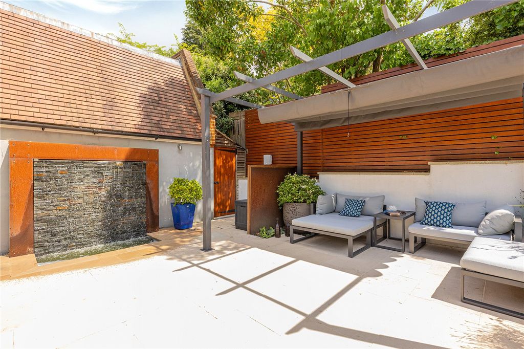 Property photo 3 of 16 Picture No. 32