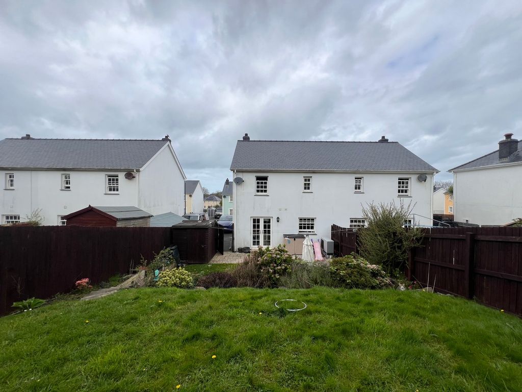 Property photo 2 of 36